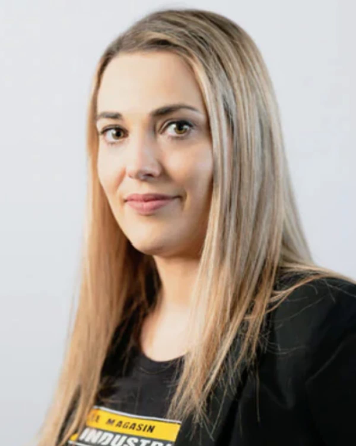Natasha Gosselin, Superviseure, Division Mobile
